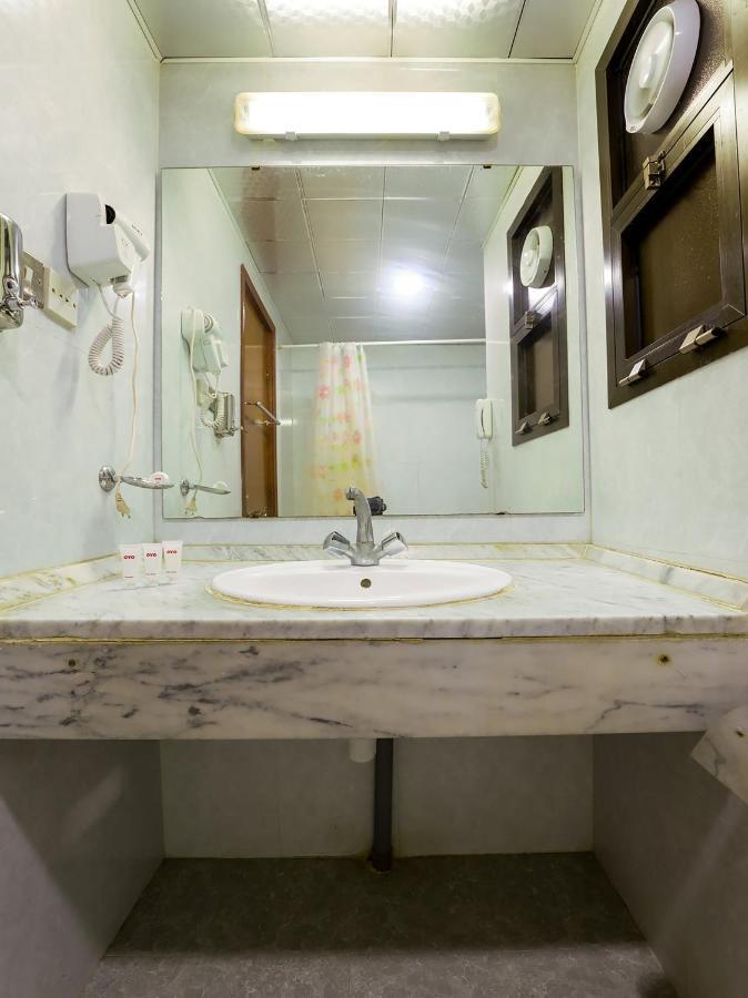 Oyo 339 Vienna Hotel Dubaï Extérieur photo